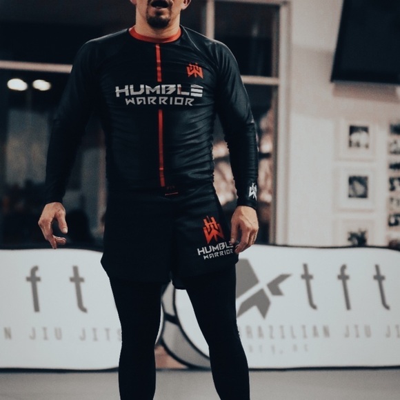 Rashguard Quality Premium Black with Red Accents Logo HW Long Sleeves - Picture 3 of 8